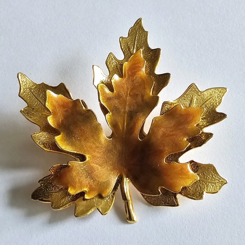 Vintage leaf brooch enamel orange gold tone maple pin autumn fall